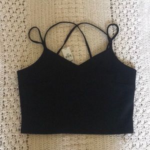 Black cropped tank